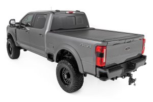 Ford F-350 Super Duty Retractable Bed Cover - Rough Country - Weather-resistant Vinyl with Rigid Aluminum Panel - Matte Black - '17-'24